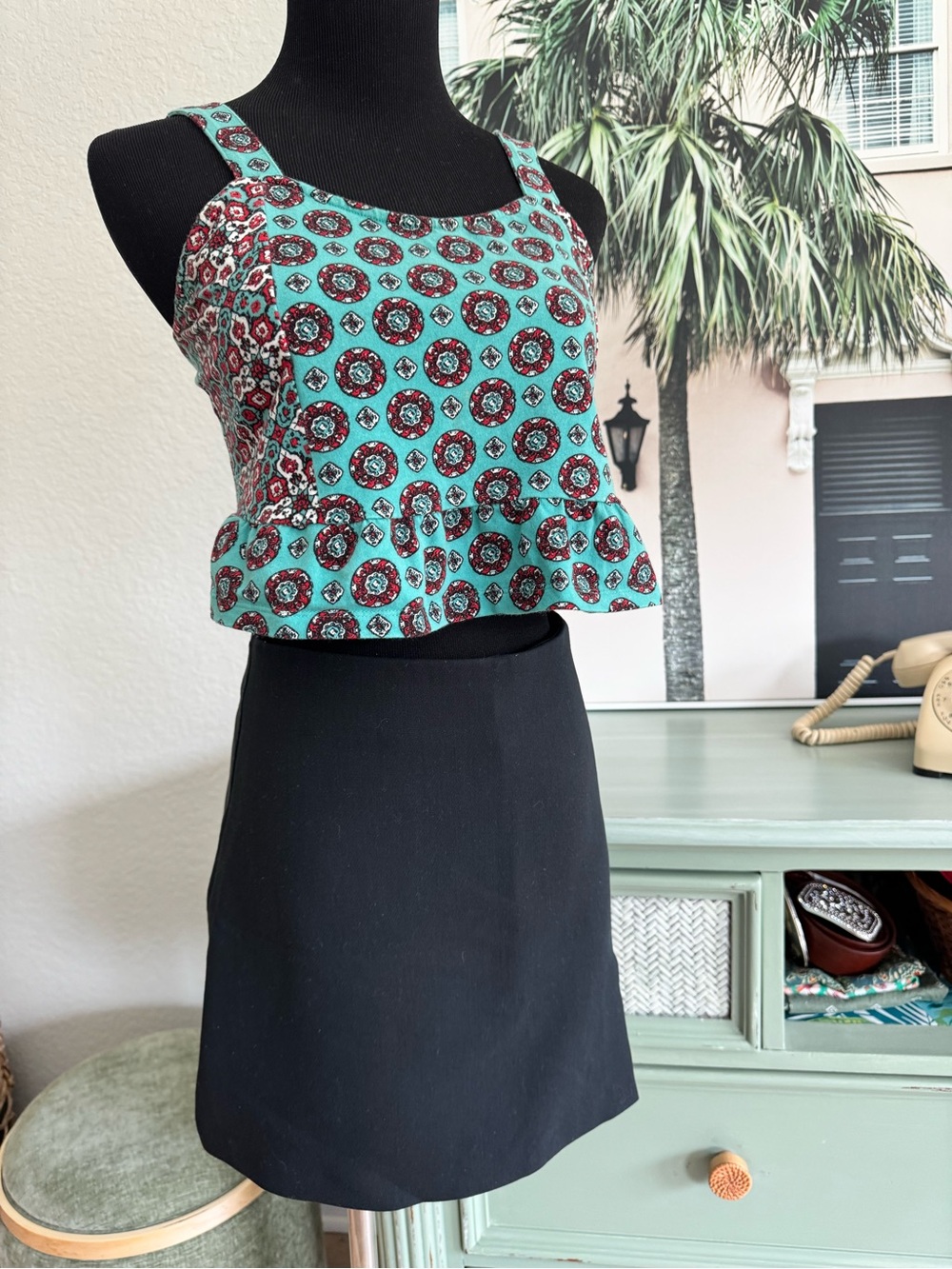 Zara Black A-Line Skort with a slit
